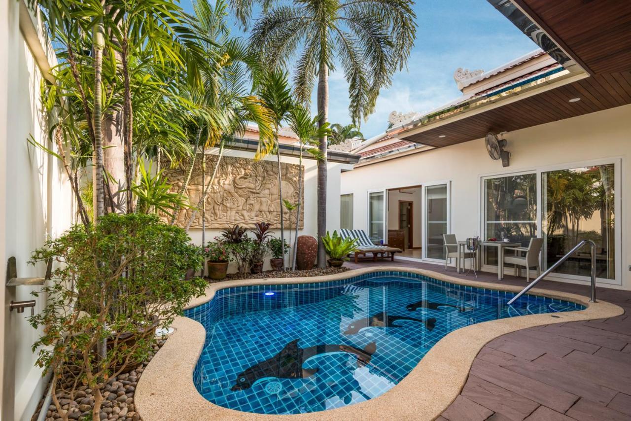 Village Austria Luxury Pool Villas パッタヤー エクステリア 写真