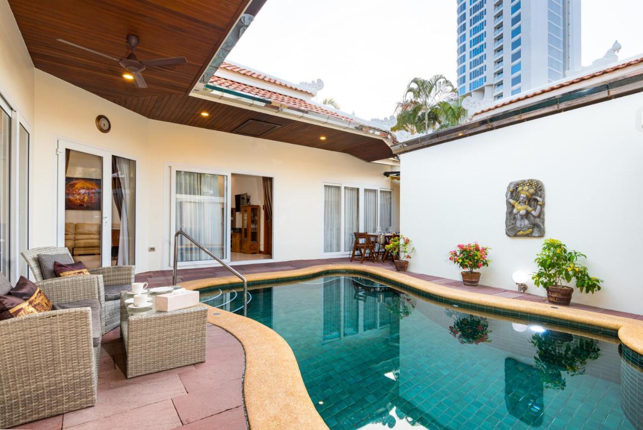 Village Austria Luxury Pool Villas パッタヤー エクステリア 写真