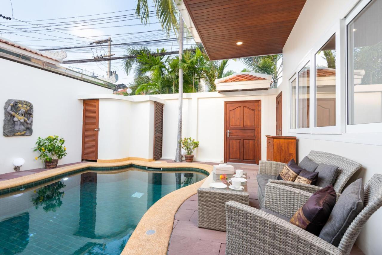 Village Austria Luxury Pool Villas パッタヤー エクステリア 写真